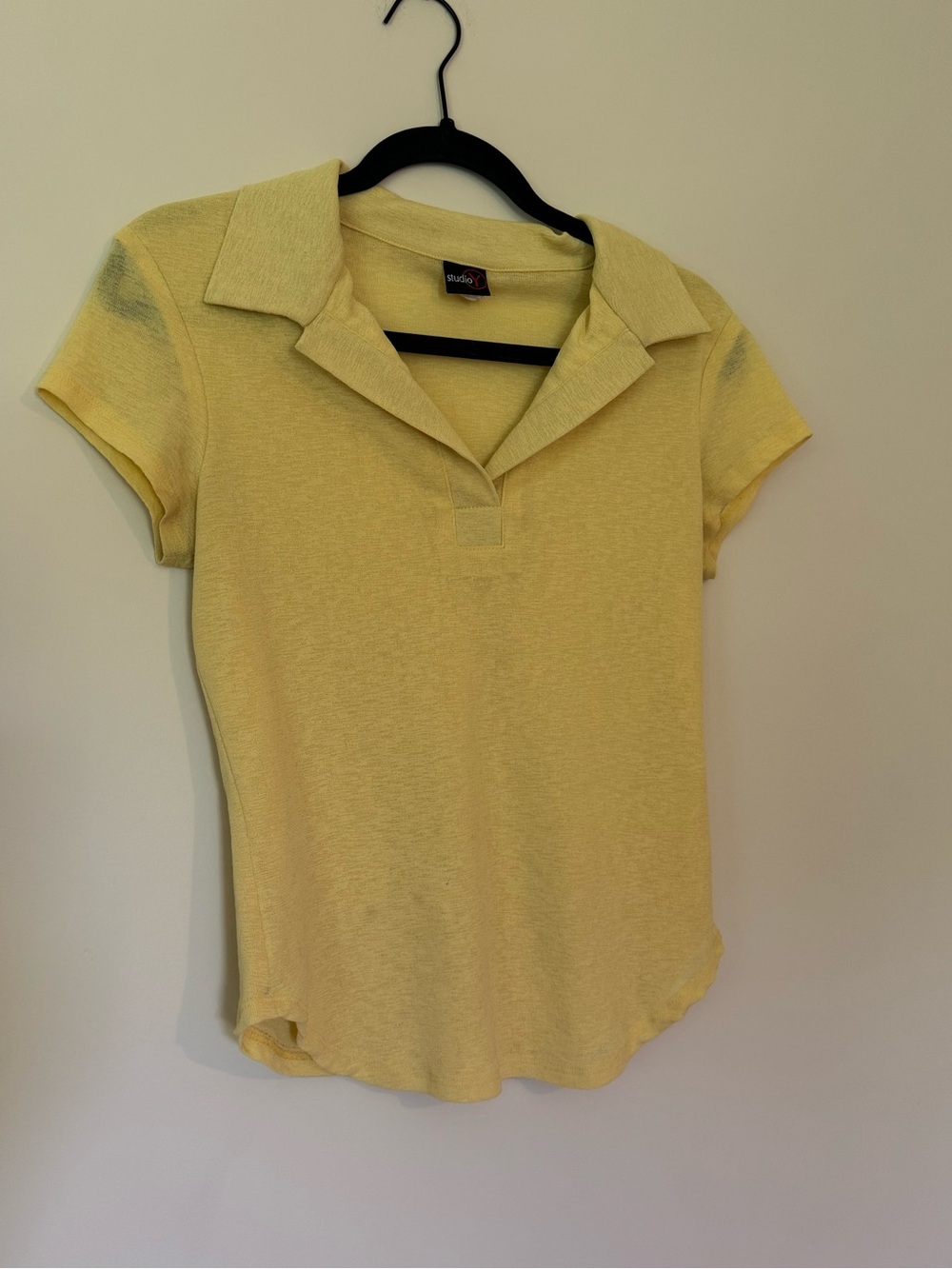 Yellow collard shirt
